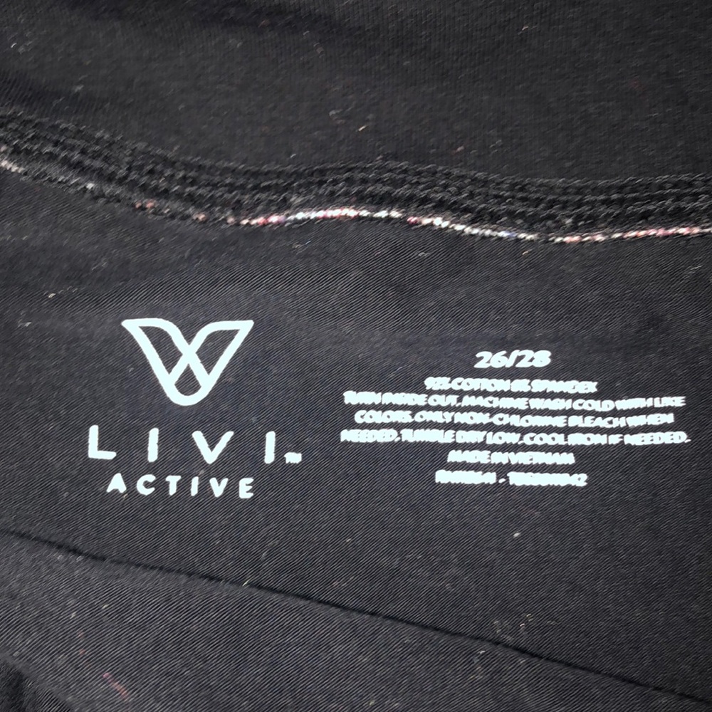 Livi active size 26/28 over the knee work out pants
